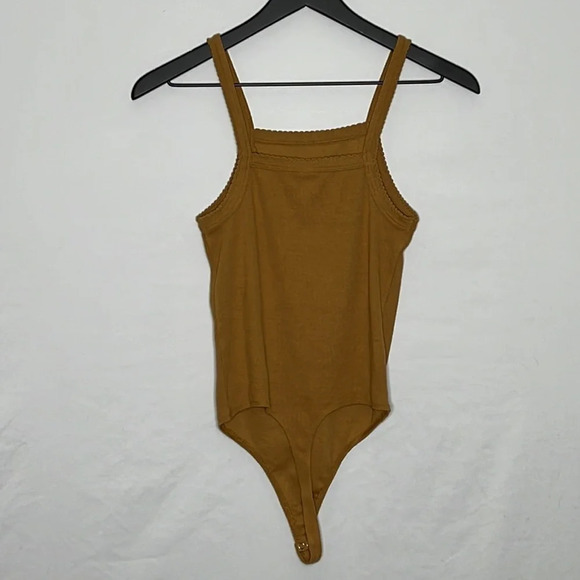 BP. Square Neck Tank Style Ribbed Bodysuit in Camel - NEW - Size XS - Picture 3 of 6